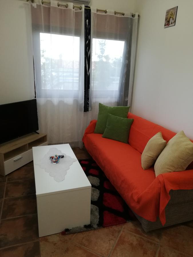רייקה Apartment Mis Floura מראה חיצוני תמונה